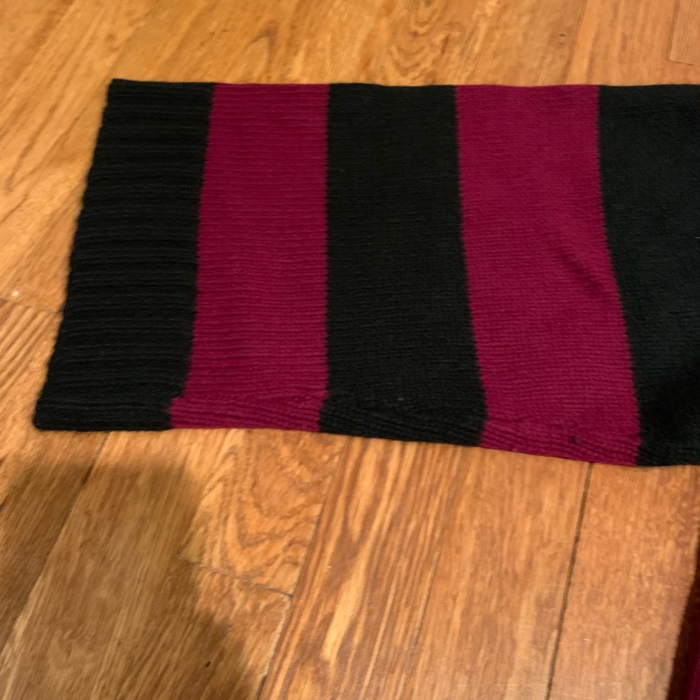Theory Sweater - Picture 6 of 6